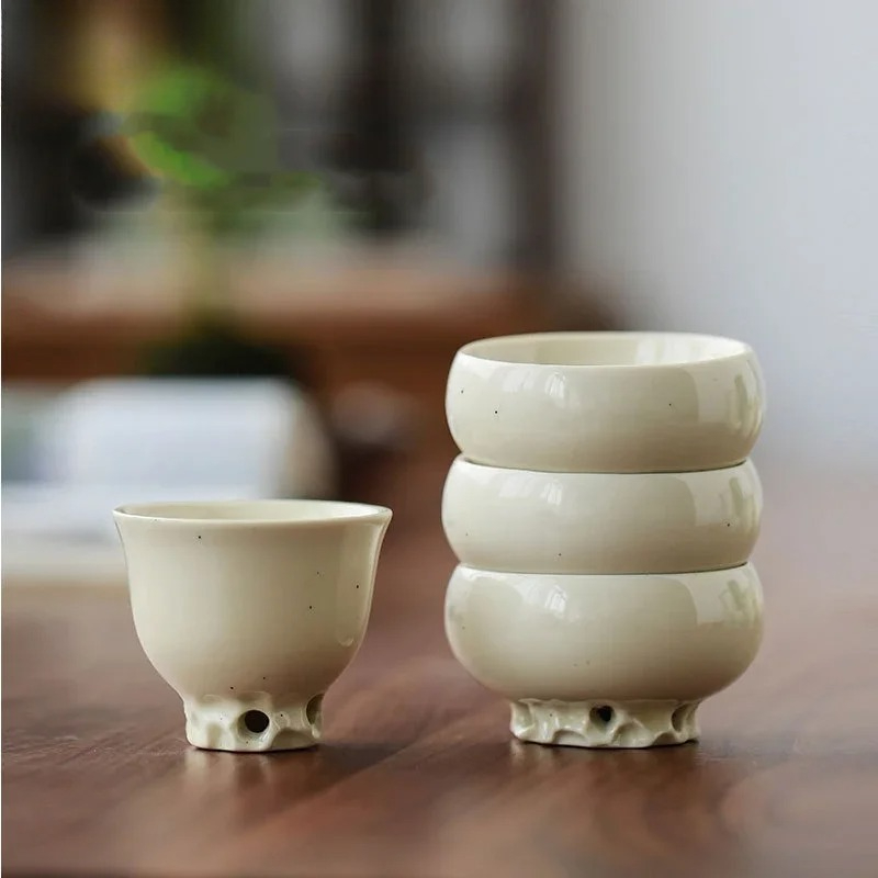 Celadon Ceramic Cup - 手作りのレトロな中国風ティーカップ、豆色の黄色釉薬セラミック製カンフーティーセット、茶杯、香りを楽しむカップ、マスターカップ、ティーカップ