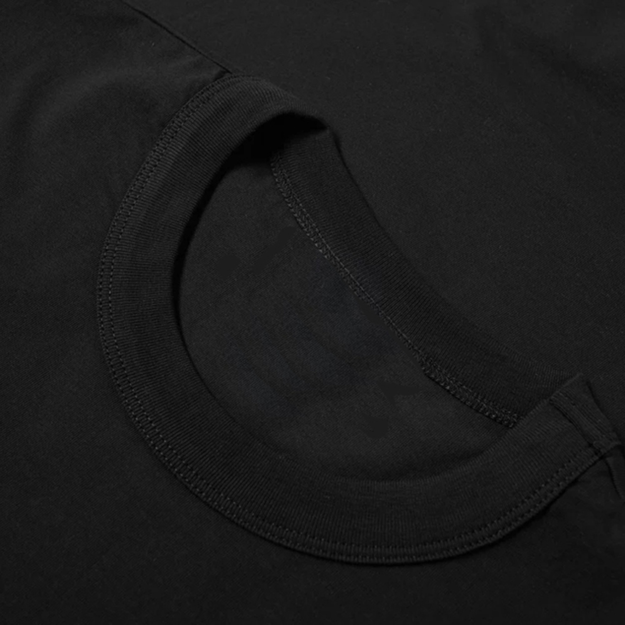 緑のトップスとピンクのパンツを着たキャラクターのイラストが描 - Korean Pants Lifestyle のレビューと価格