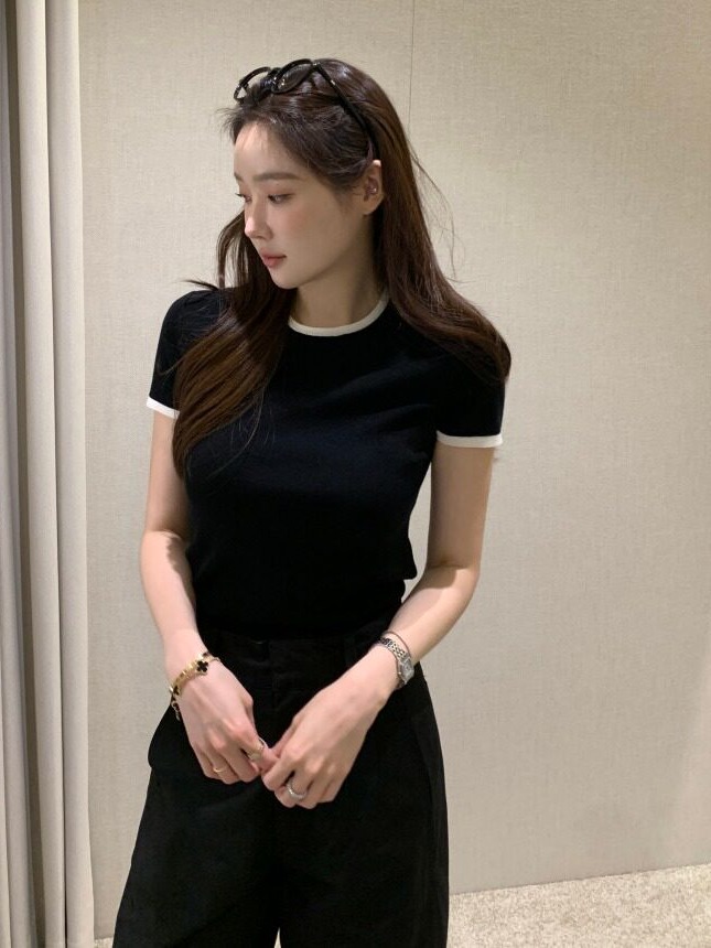 シックな夏の新作、薄手のカラーブロック半袖ニットセーター、韓 - Korean Women Lifestyle のレビューと価格